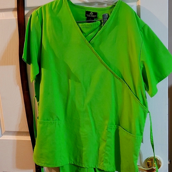 Scrub set - Picture 1 of 6